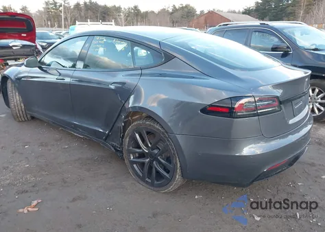 2023 Tesla Model S Dual Motor All-Wheel Drive/Standard Range z USA, uszkodzony, nr VIN 5YJSA1E57PF500006